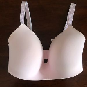 NWOT | Victoria Secret Bra 34DDD